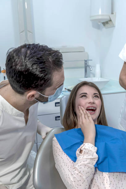 Best Emergency Tooth Extraction in Burbank, IL